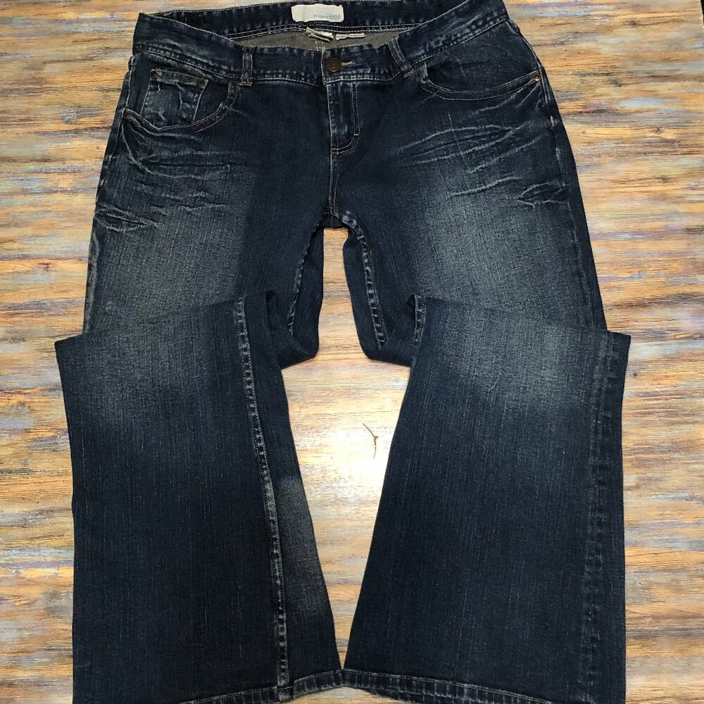 Maurices Jeans Adison Flare Distressed Mid Rise Blue Womens SIze 18 Short